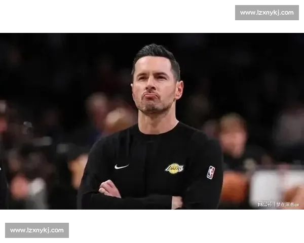 未上场的见证者：雷迪克与湖人的拼搏标杆