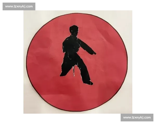 毽赛惊现功夫魂：高手足尖演 “云手旋风”